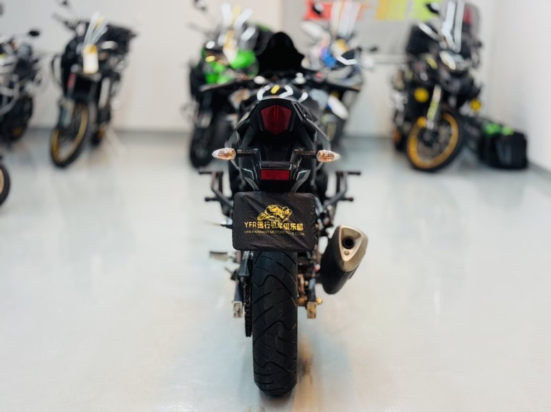 二手豪爵铃木GSX250R