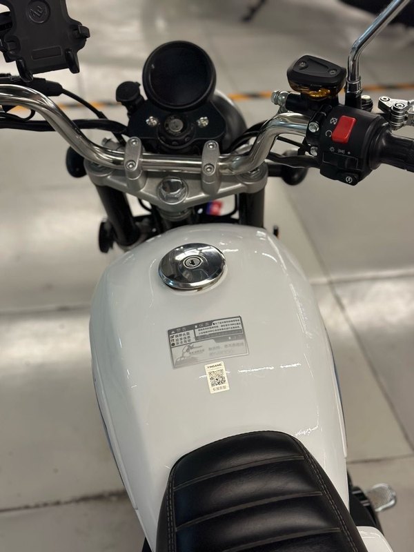 二手银钢小怪兽150