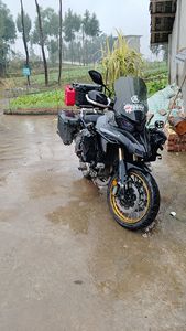 二手贝纳利TRK702