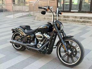 二手哈雷戴维森突破者 Breakout