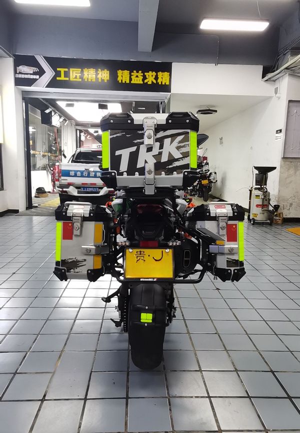 二手贝纳利TRK702