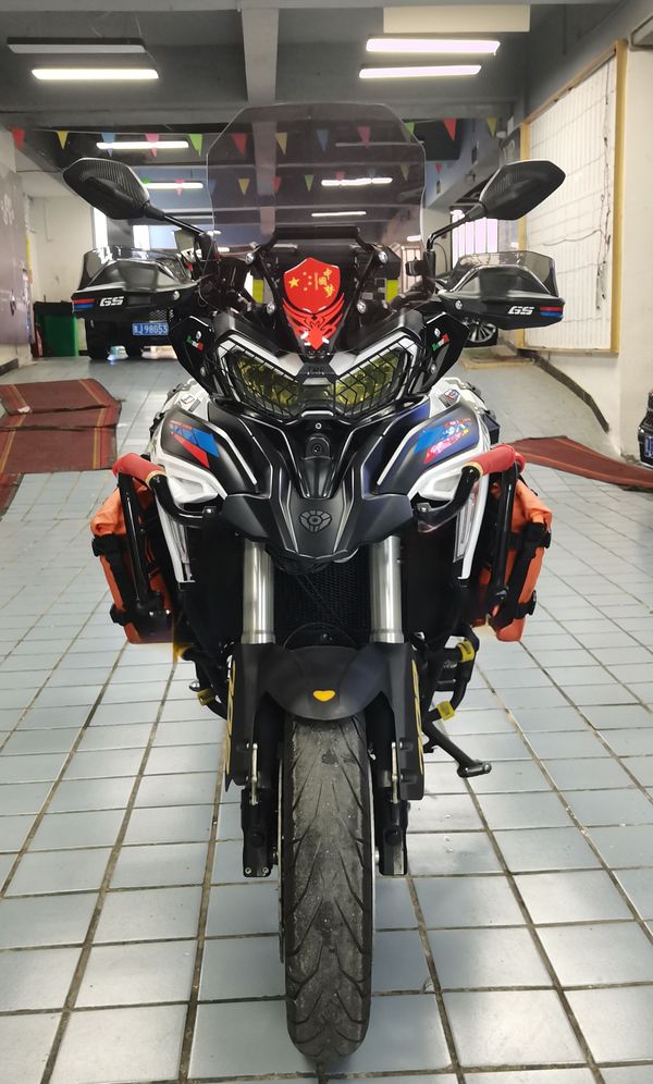 二手贝纳利TRK702