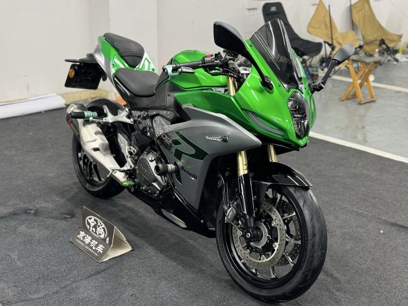 二手贝纳利龙卷风 Tornado 402R