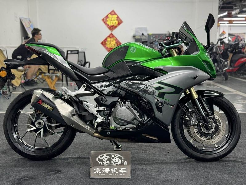 二手贝纳利龙卷风 Tornado 402R