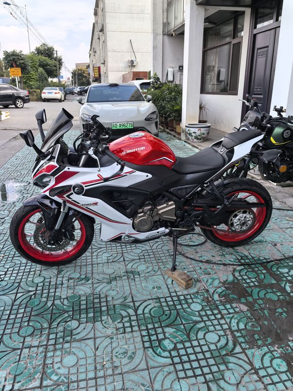 二手QJMOTOR赛400