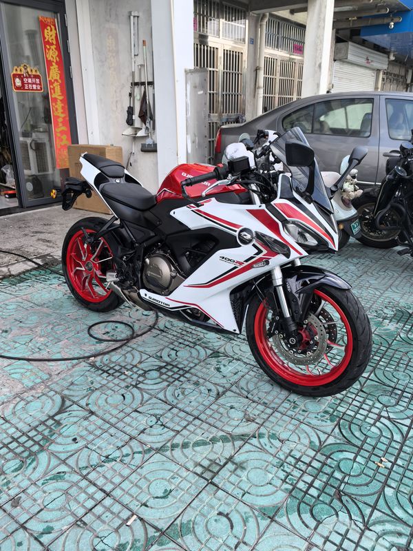 二手QJMOTOR赛400