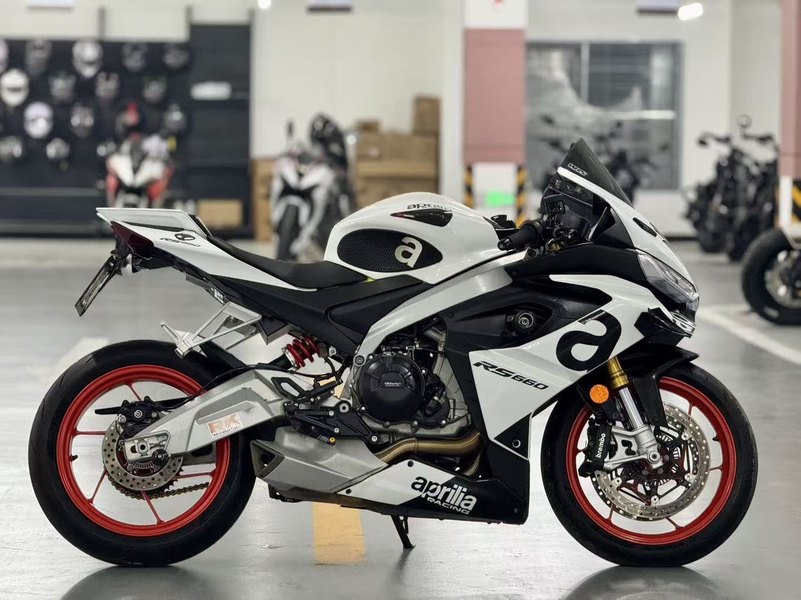 二手阿普利亚RS 660 