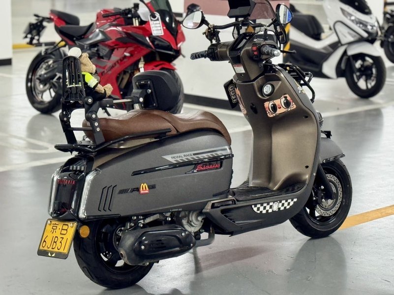 二手维多利亚Sixties 250Si