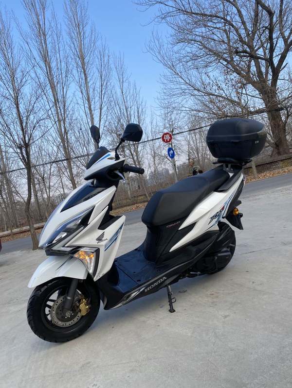 二手新大洲本田裂行 RX125Fi