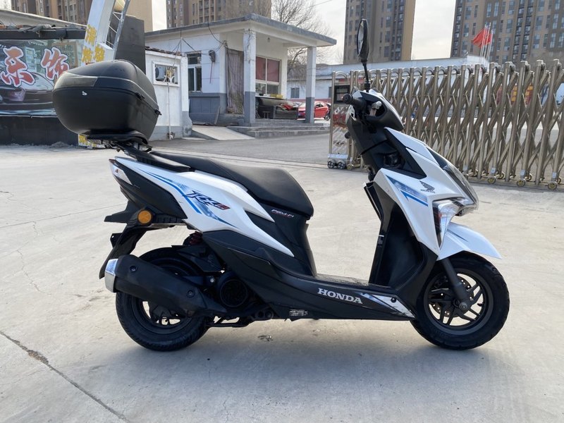 二手新大洲本田裂行 RX125Fi