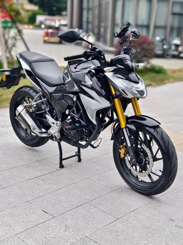 二手五羊本田CB190R 暴锋眼