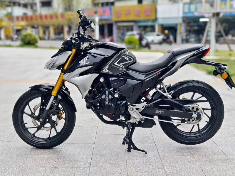 二手五羊本田CB190R 暴锋眼