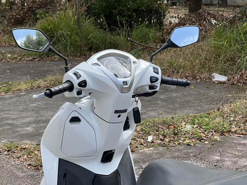 二手五羊本田Lead125