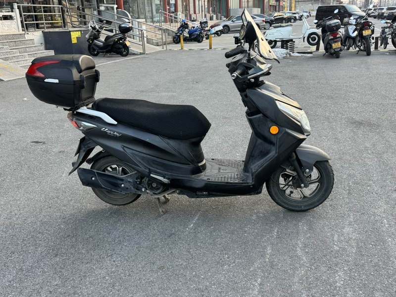 二手济南铃木优驿 UE125T