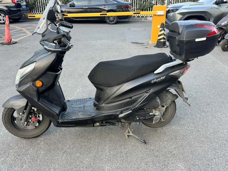 二手济南铃木优驿 UE125T