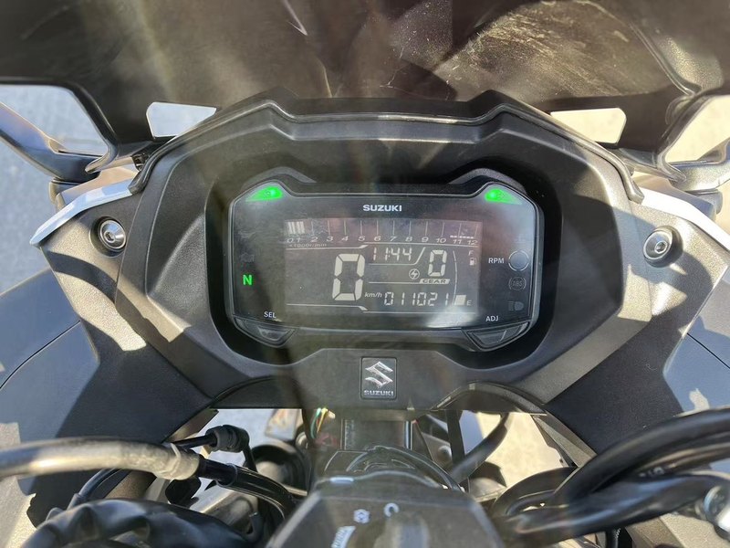 二手豪爵铃木GSX250R