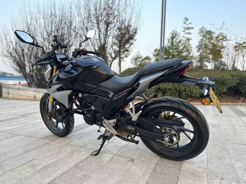 二手五羊本田CB190R 暴锋眼