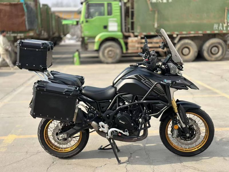 二手贝纳利TRK702