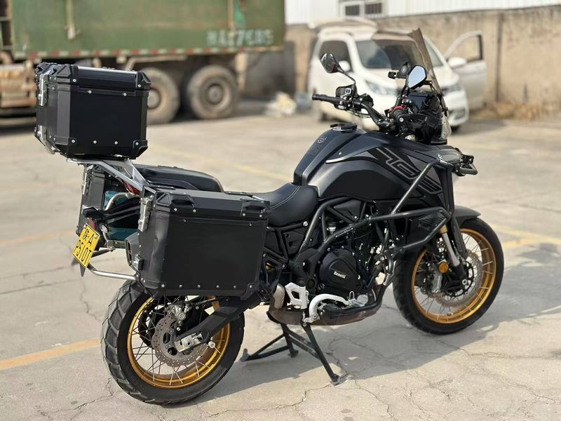 二手贝纳利TRK702