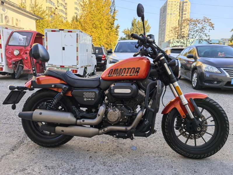 二手QJMOTOR闪300