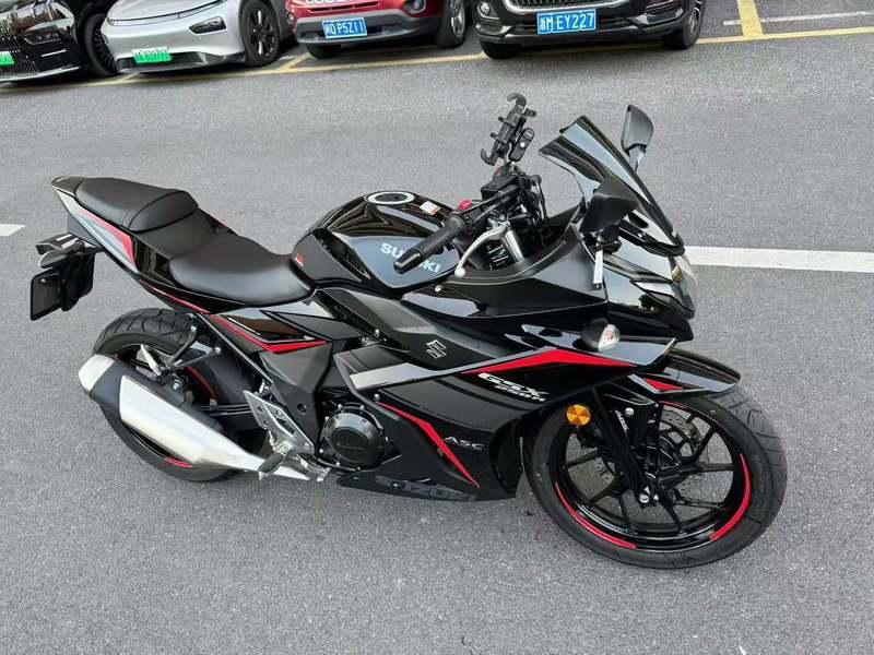 二手豪爵铃木GSX250R