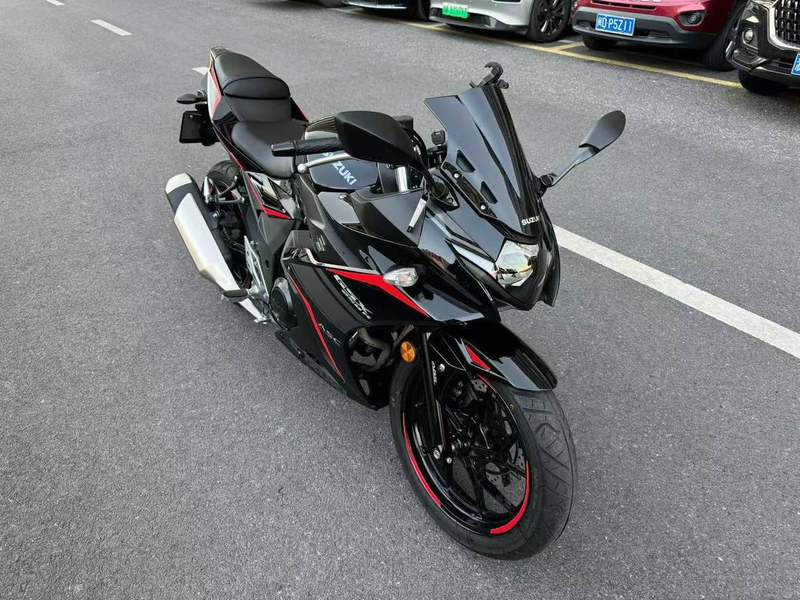 二手豪爵铃木GSX250R