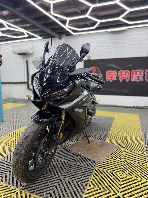 二手本田CBR650R