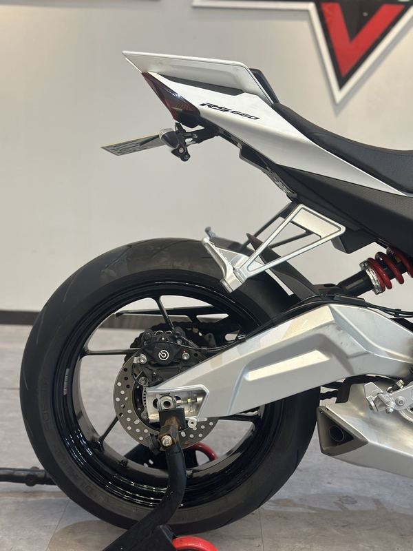 二手阿普利亚RS 660 