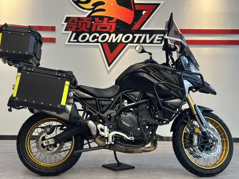 二手贝纳利TRK702