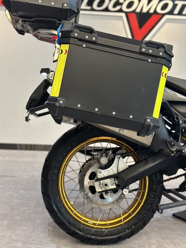 二手贝纳利TRK702