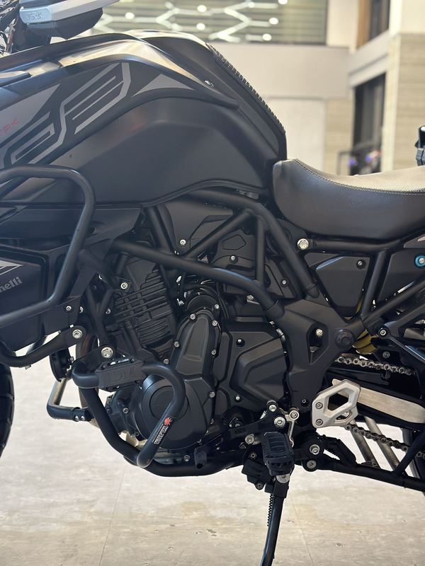 二手贝纳利TRK702