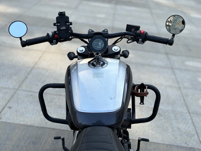 二手奔达Rock300 灰石