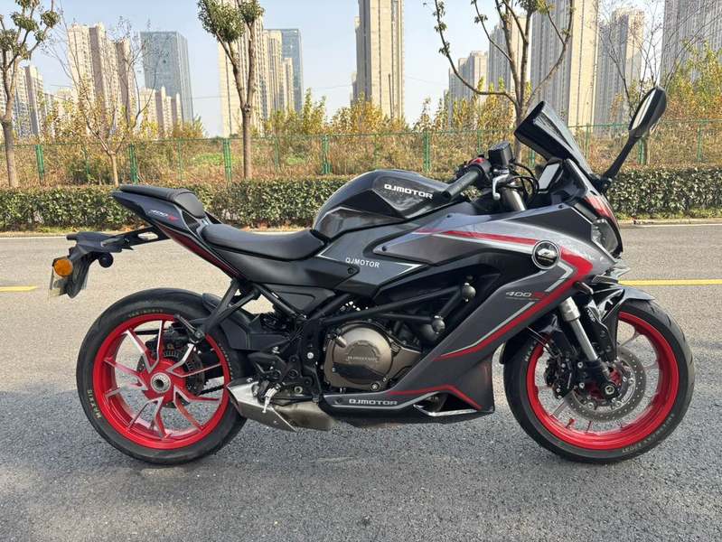 二手QJMOTOR赛400