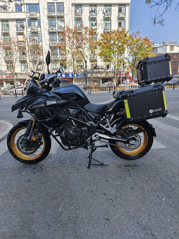 二手贝纳利TRK552