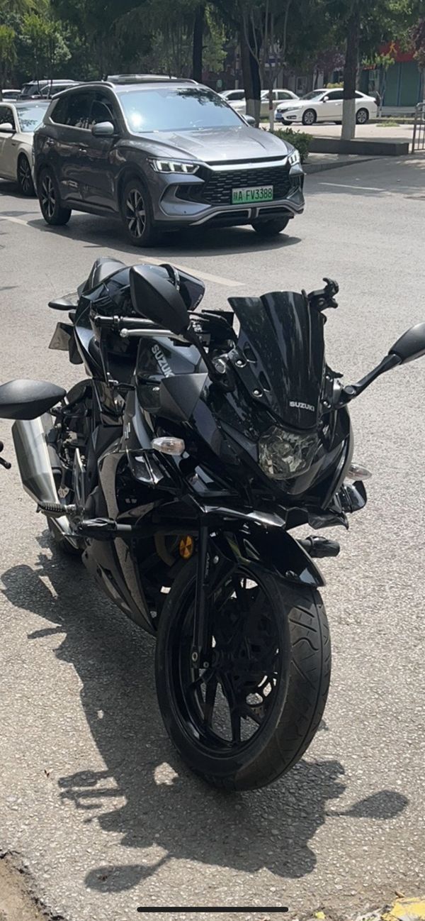 二手豪爵铃木GSX250R