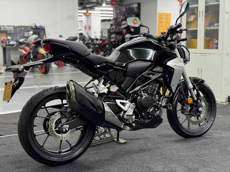二手本田CB300R