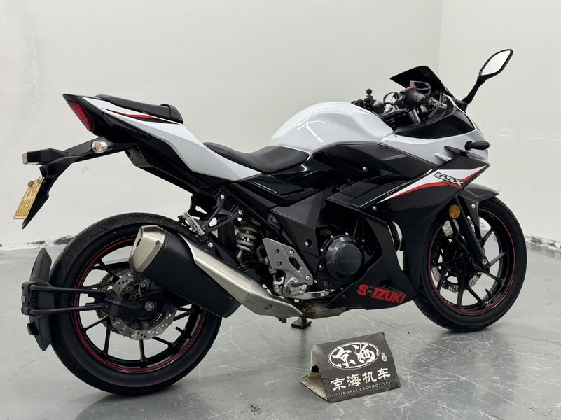 二手豪爵铃木GSX250R