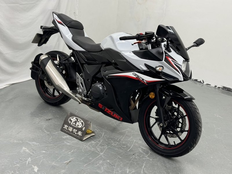 二手豪爵铃木GSX250R