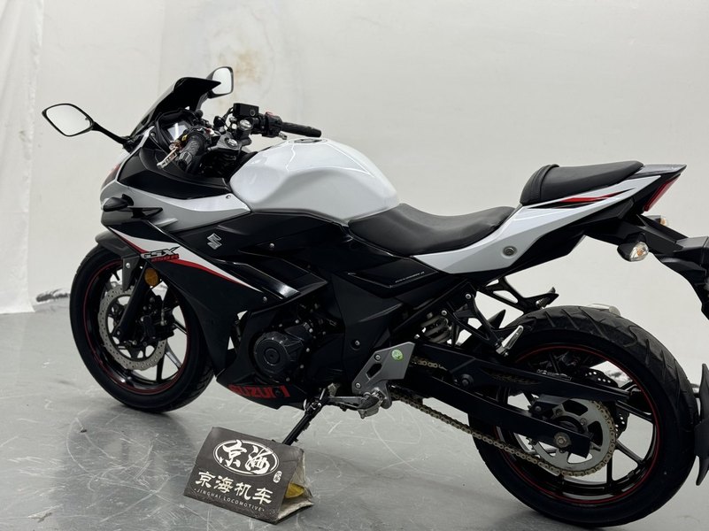 二手豪爵铃木GSX250R