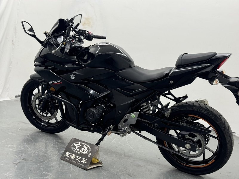 二手豪爵铃木GSX250R