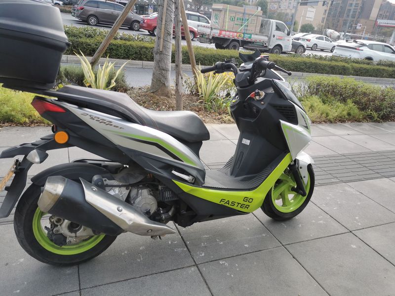 二手金城草蜢 150