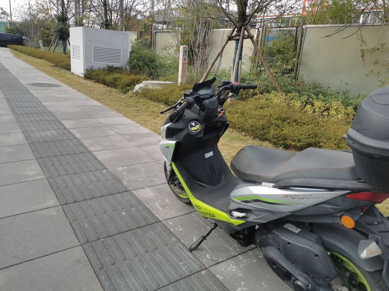 二手金城草蜢 150