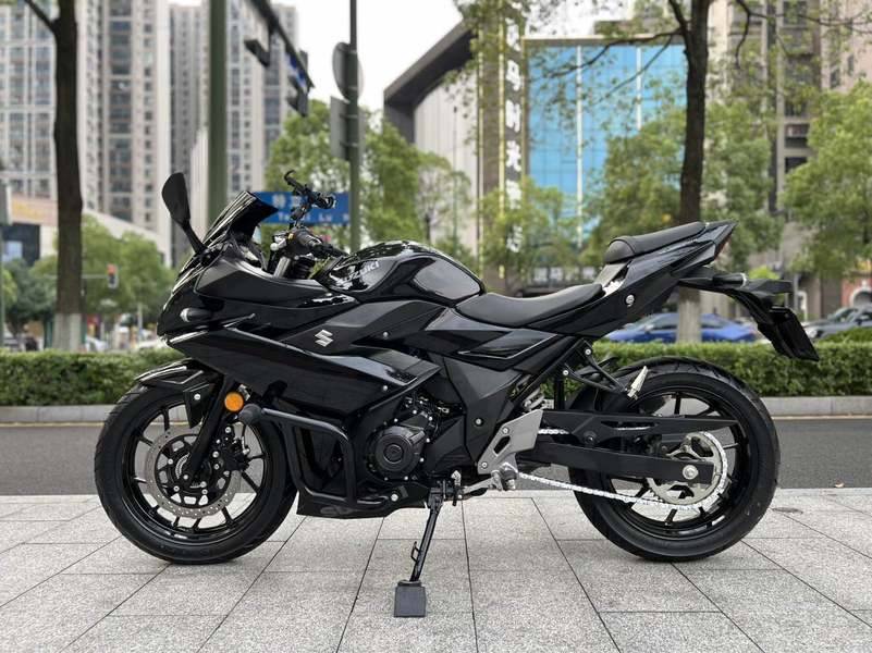 二手豪爵铃木GSX250R