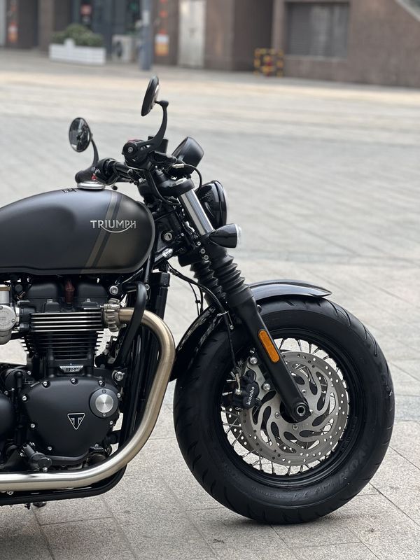 二手凯旋Bonneville Bobber