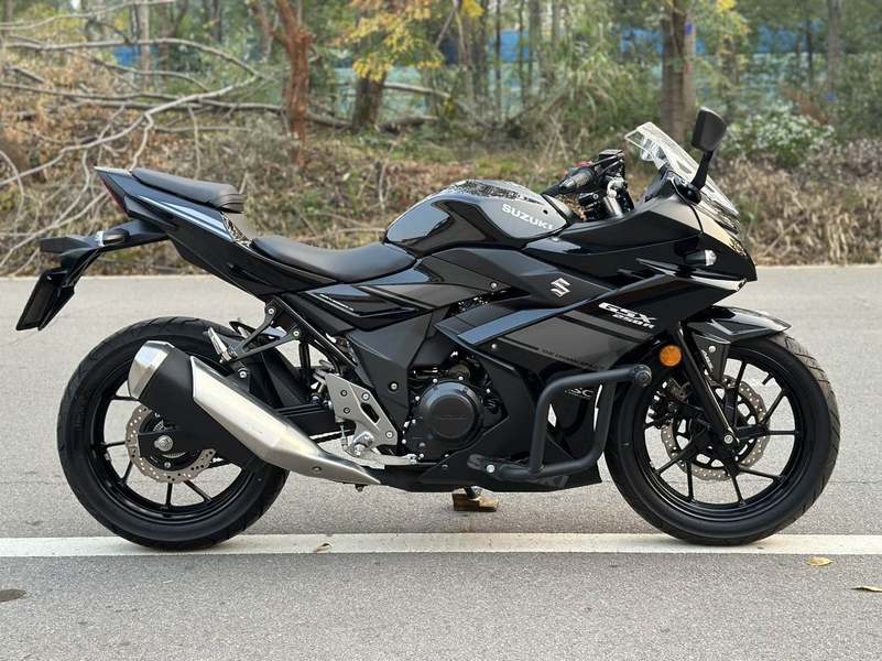 二手豪爵铃木GSX250R