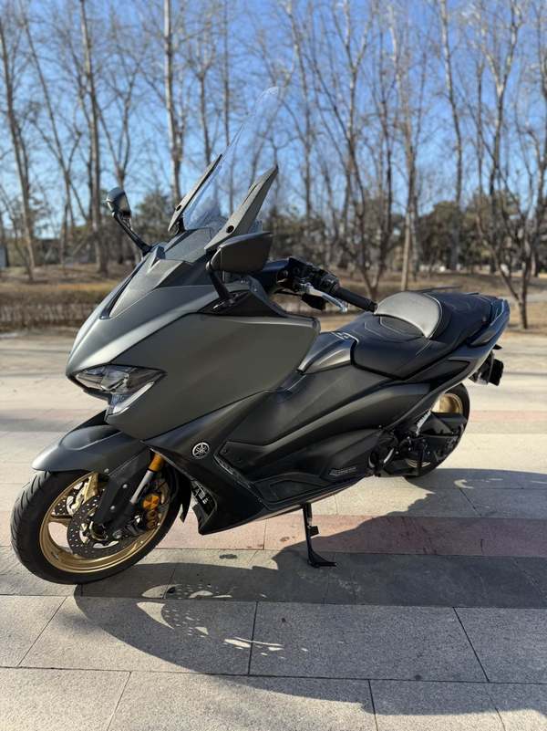 二手雅马哈TMAX