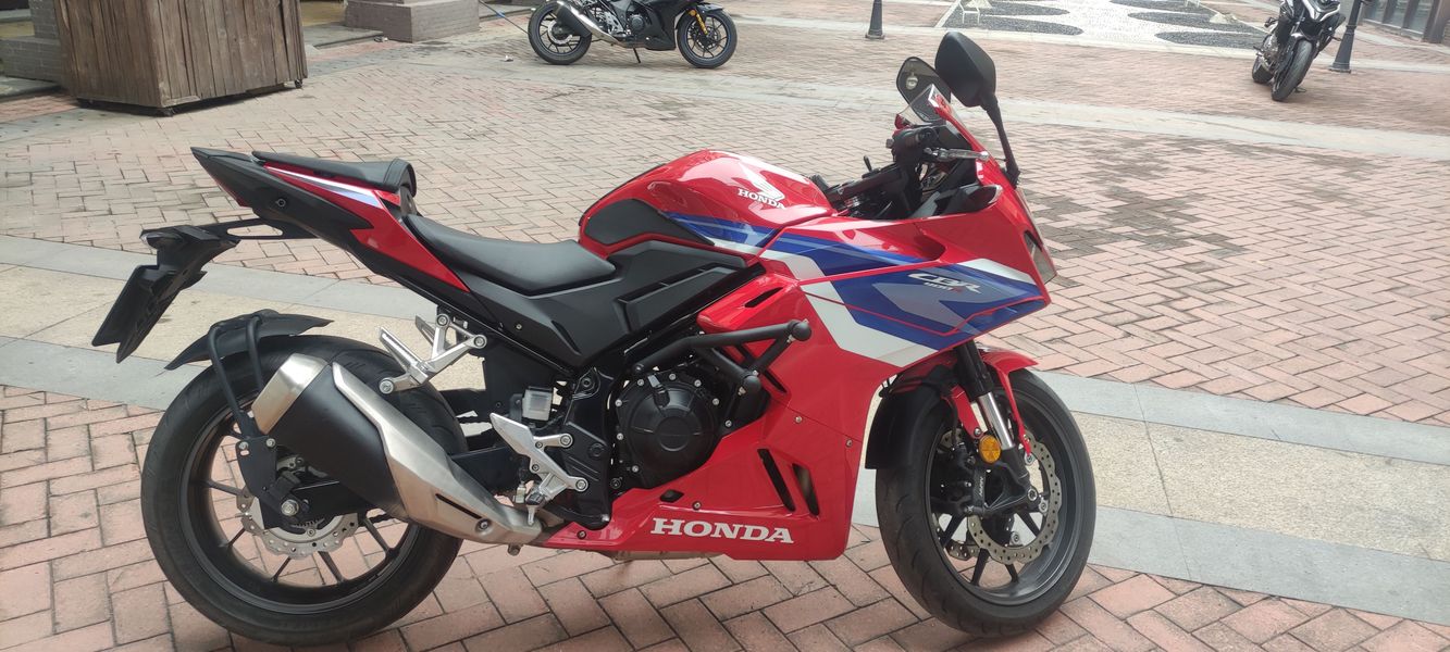 二手本田CBR400R