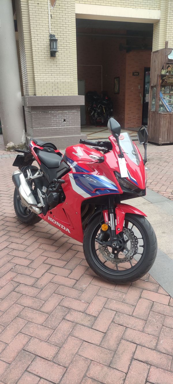 二手本田CBR400R