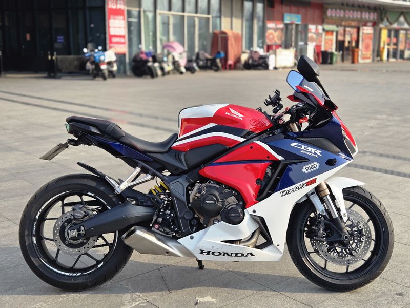 二手本田CBR650R