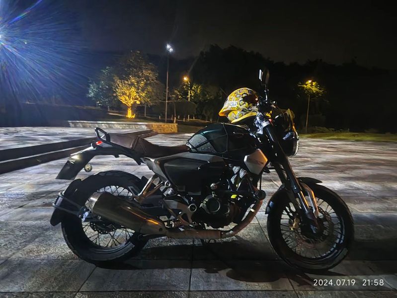 二手五羊本田鸷道 CB190SS